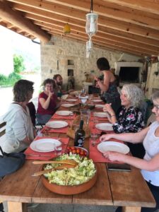 Repas végétarien pendant les séjours retraite de yoga en Drôme